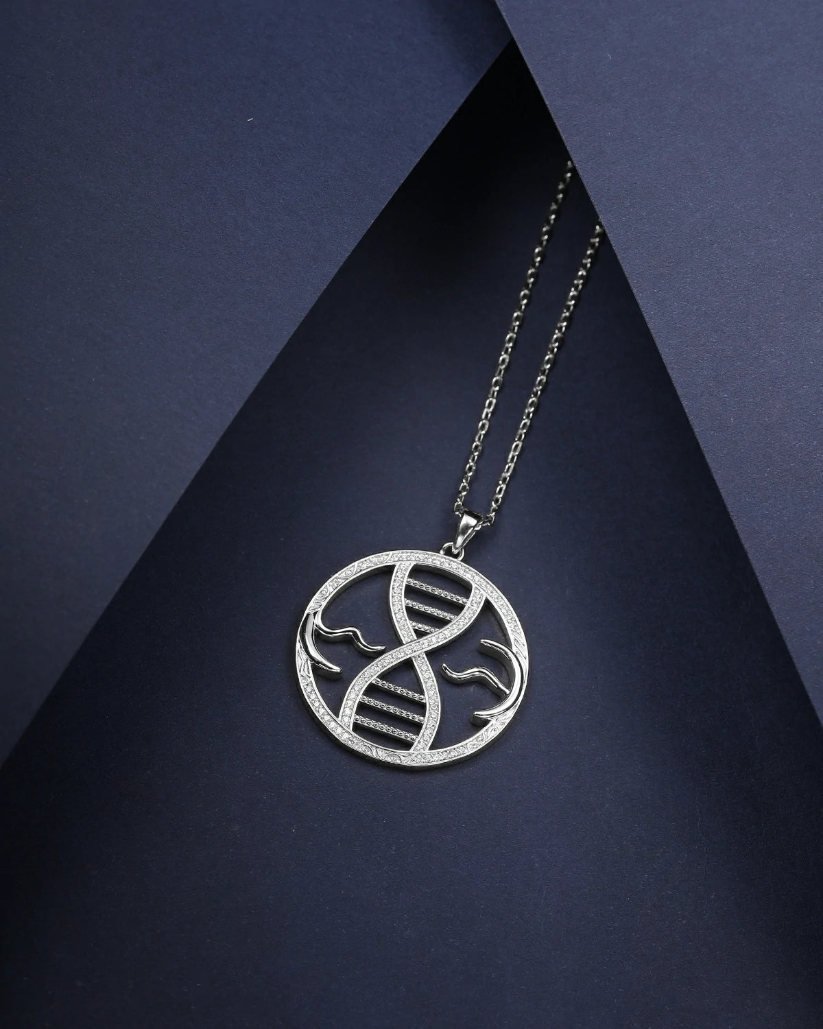 Meander Pendant
DNA Pendant
925 Silver Pendant
Greek Key Design
Tide Jewelry
Gene Jewelry
Nature Inspired Jewelry
Silver Necklace
Symbolic Pendant
Meaningful jewelry