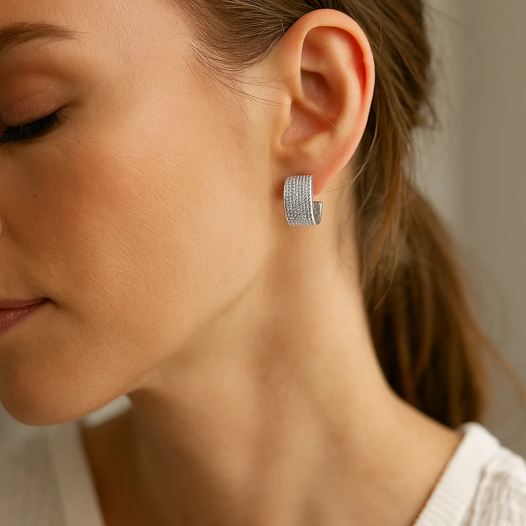 ENVYOU C-shaped Stud Earrings