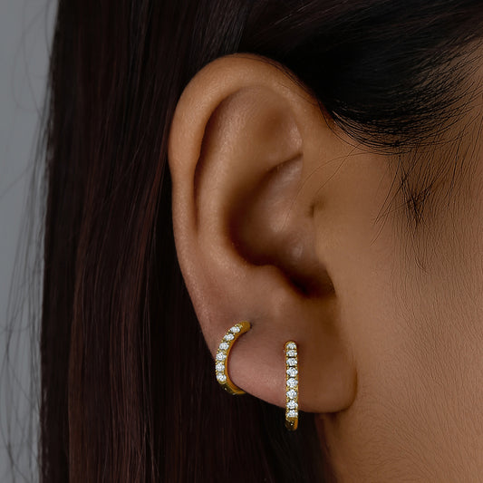 ENVYOU CZ Huggie Hoop Earrings