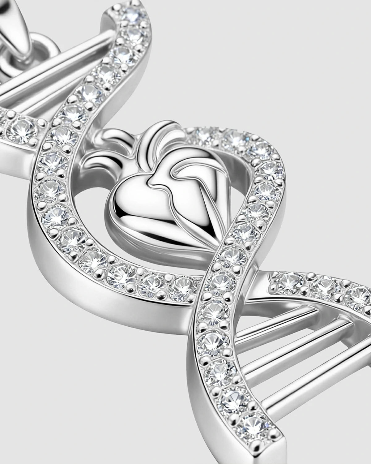 Heart-Linked Gene DNA Pendant 
Diamond-Studded Heart Gene Necklace 
Life Code Heart Necklace 
Unique Design Heart Gene Pendant 
Sparkling Heart-Linked DNA Necklace 
Luxury Heartbeat Gene Pendant 
One-of-a-Kind Diamond Heart Necklace 
Designer Heart-Linked Gene Pendant 
Daily Wear Heart DNA Necklace